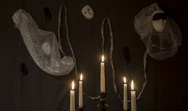 Dinner in the Dark Maskenwand Dinner in the Dark Maskenwand