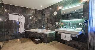 Bathroom Bathroom