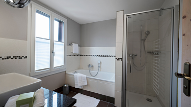 Double Room Bathroom