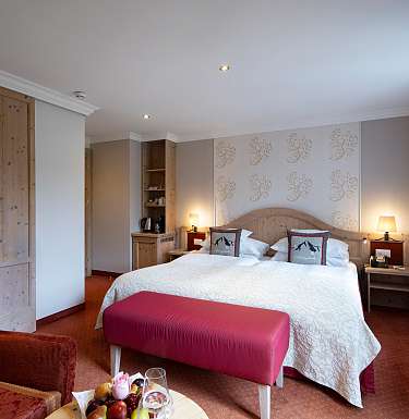 Hotel Schweizerhof Aussenansicht 