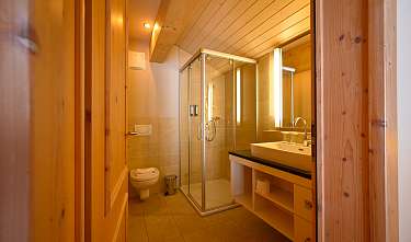 5532 Bathroom